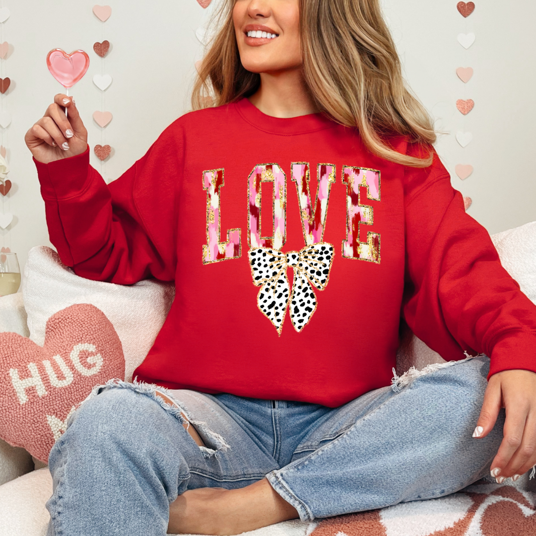 Brushstroke Love Sweashirt