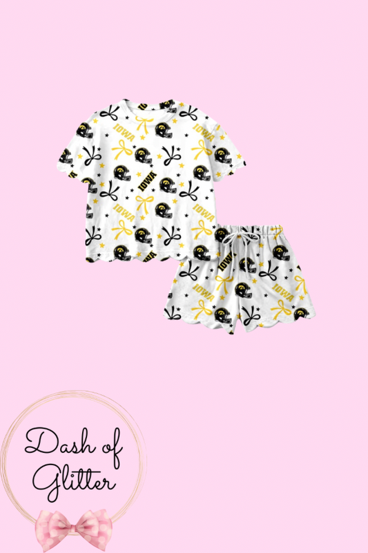 Iowa Scallop Short Set